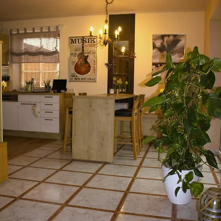 Meerzeit-4sz, 2wohnzimmer, Wlan-8 Km Warnemuende *